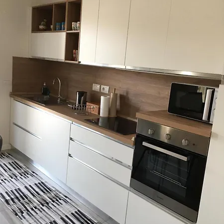 Apartment Zara Affi